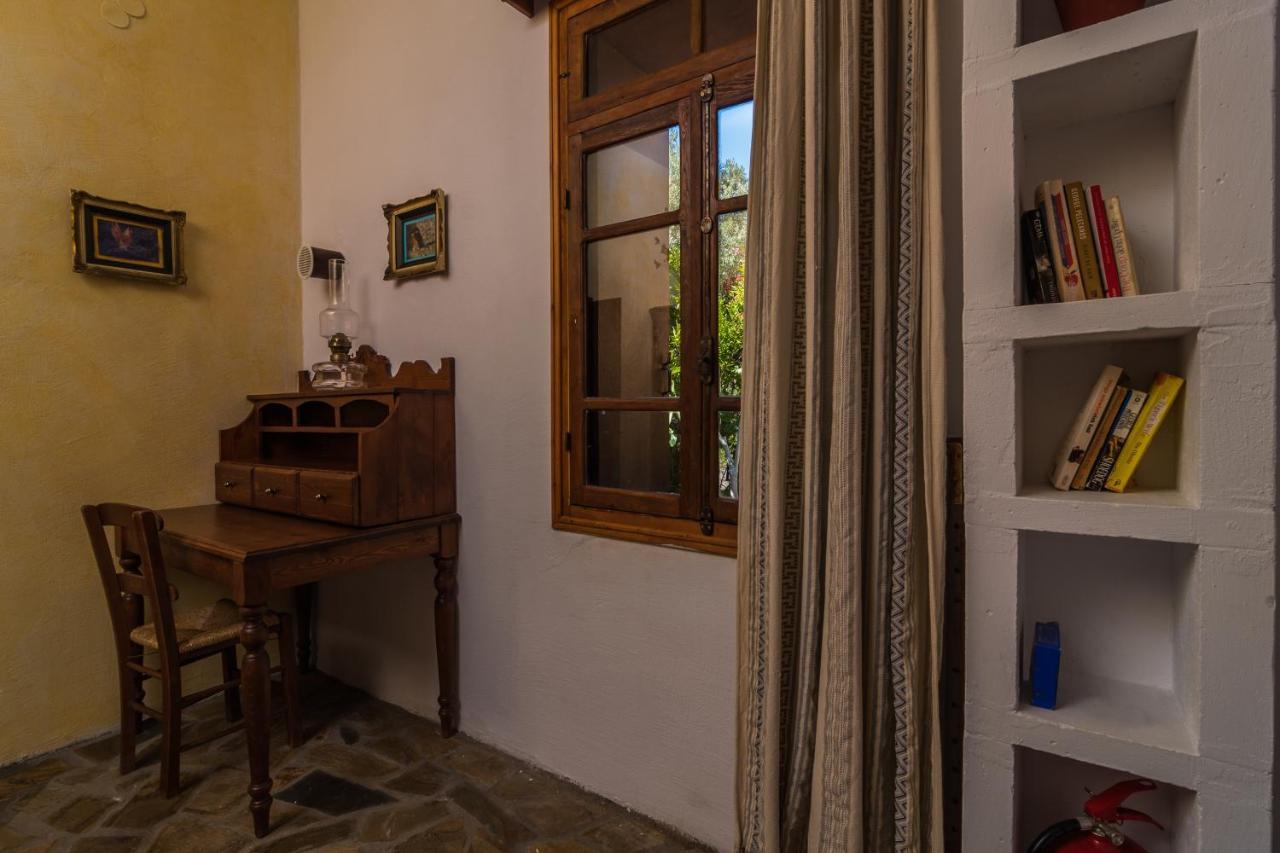 Spitia Anoi Villa Palaiochora Exterior photo
